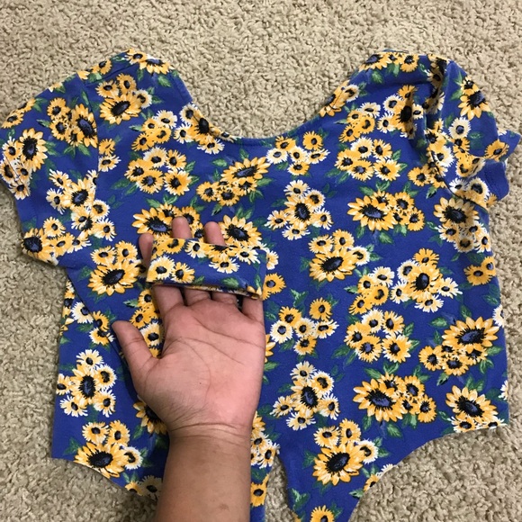 Forever 21 tie top - Picture 4 of 5